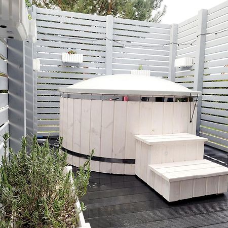 Caloroczny Domek W Nadolu Z Jacuzzi Na Tarasie Nadole  Zewnętrze zdjęcie
