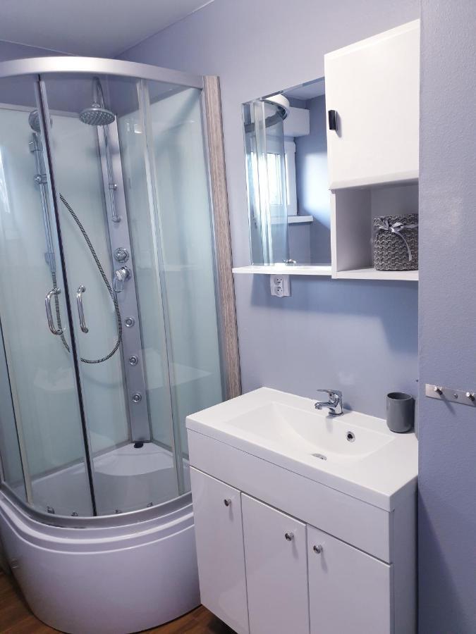 Caloroczny Domek W Nadolu Z Jacuzzi Na Tarasie Nadole  Zewnętrze zdjęcie