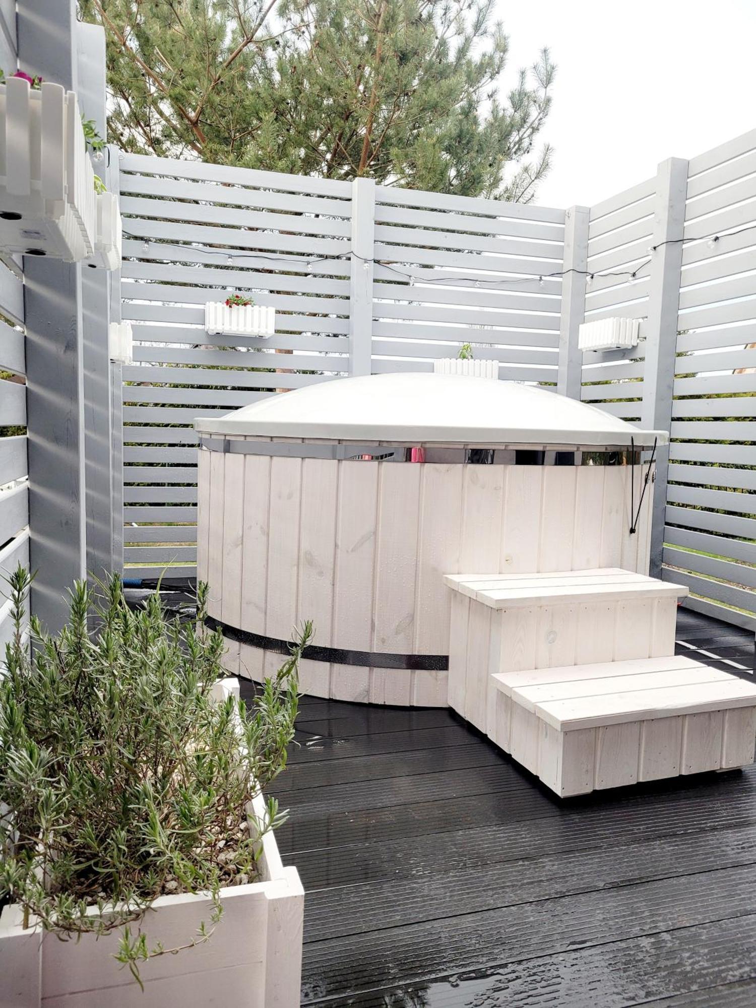 Caloroczny Domek W Nadolu Z Jacuzzi Na Tarasie Nadole  Zewnętrze zdjęcie